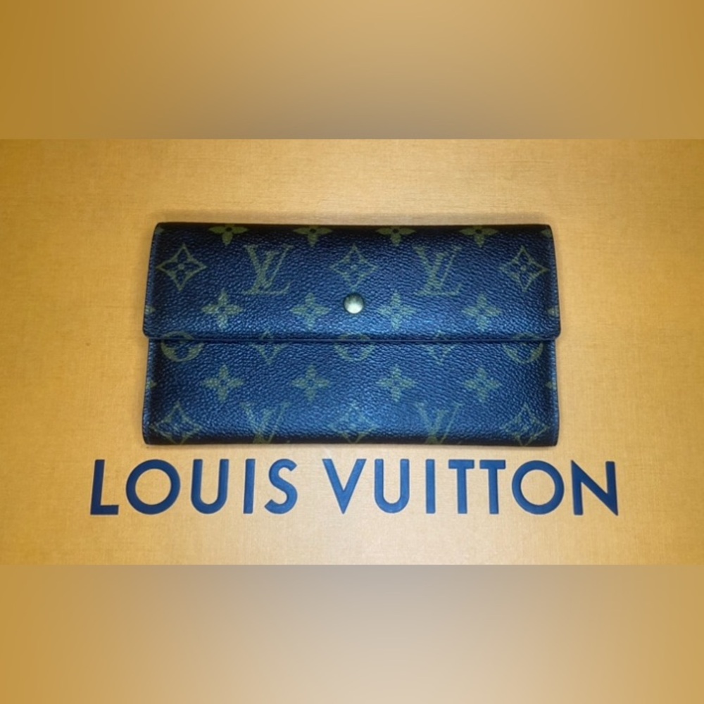 LOUIS VUITTON ❤️❤️ PORTE TRESOR INTERNATIONAL TRIFOLD MONOGRAM LONG WALLET - Picture 2 of 15